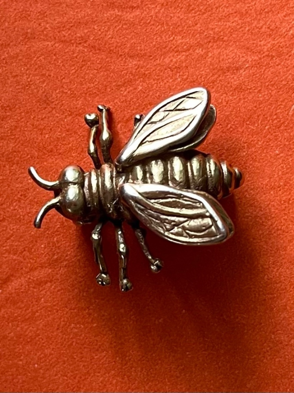 Metropolitan Museum of Art Egyptian Be Brooch